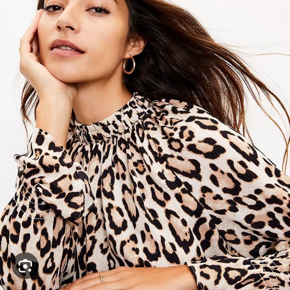 Loft Leopard print blouse SP - Picture 2 of 10